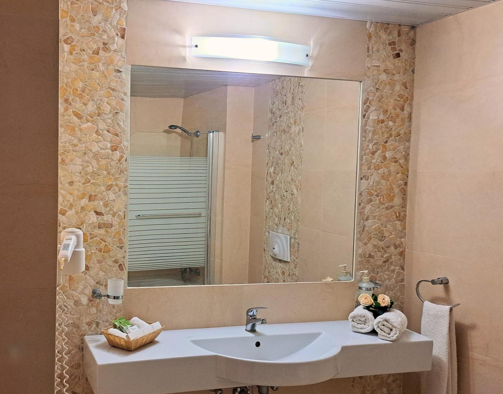 Hotel Astron Princess Karpathos Luaran gambar