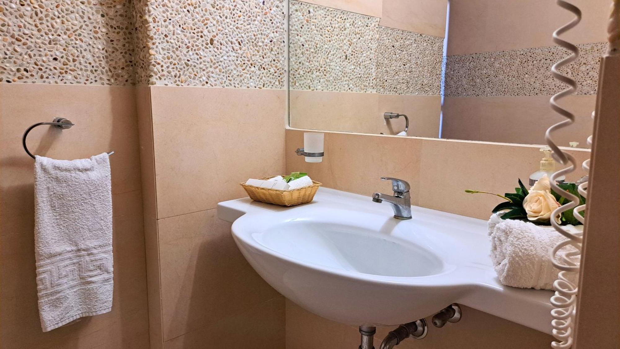 Hotel Astron Princess Karpathos Luaran gambar